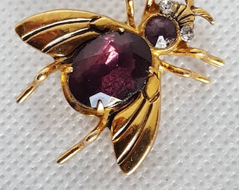 CORO Bee Gold Tone Purple Amethyst Rhinestones Brooch Pin Vintage Coro Jewelry