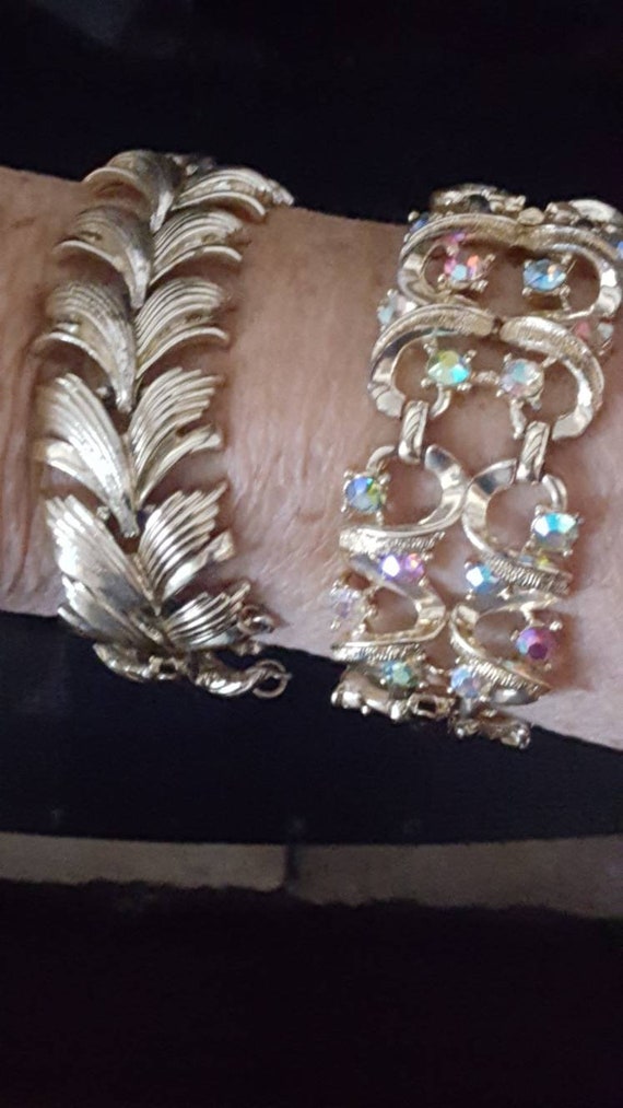 Vintage 2 Lot CORO Gold Bracelets Gold Aurora Bore