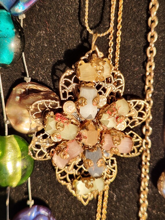 Vintage Jewelry Costume Jewelry Lot Necklaces Bra… - image 10
