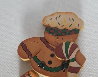 Vintage Handmade Hand Painted Wood Gingerbread Man Brooch Pin Christmas Yuletide Green Red Brown