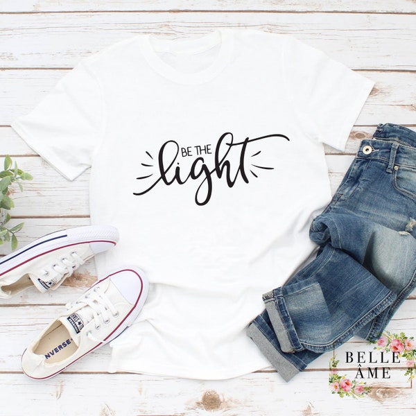 sei das Licht | Christliches T-Shirt | Glaube Shirt | Christliche Kleidung | Christliches Shirt Motiv | Glaube t-Shirt | edles S-Shirt | Damen UK