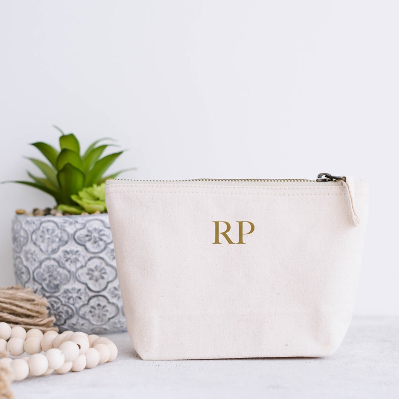 unique personalised gifts, gifts for friend, Personalised teacher gifts, best friend gifts, Personalised cosmetic bag, Bridesmaid makeup bag image 4