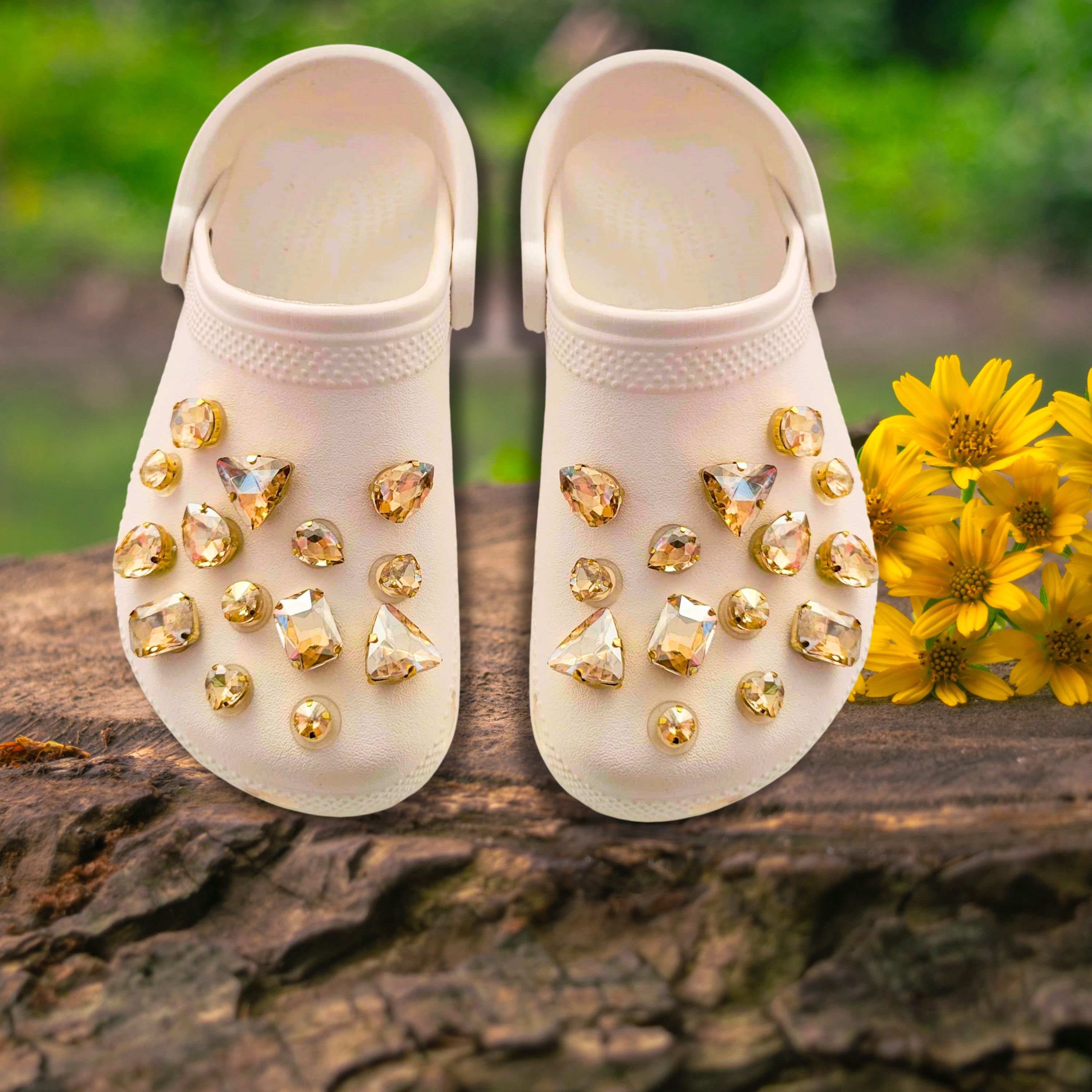 Designer croc jibbitz hot sale