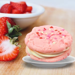 Cafe Delights Highly Scented Ice Cream Sandwich Soy Wax Melt Collection - FREE SHIPPING AVAILABLE!