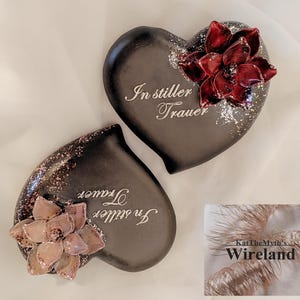 Grave Hearts Heart Grave Figure with Rose / Flower Decoration Gravestone Stone