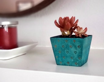 Fioriere carino / Fioriere Cactus / Acero di colore turchese con cuori d'oro / vaso fioriera quadrata / Fatto a mano
