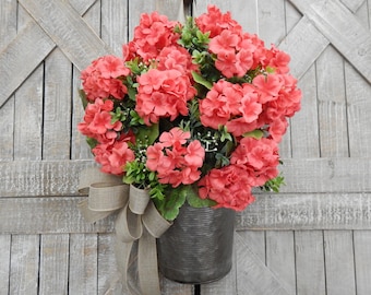 Geranium Spring Summer Wreath, Galvanized Floral Bucket Wreath, Hanging Floral Arrangement, Mother's Day Gift, Flower Basket Door Hanger