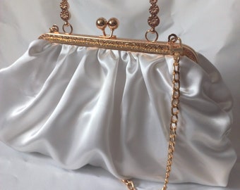 Borsa da sposa - chiusura a bacio - raso bianco - elegante