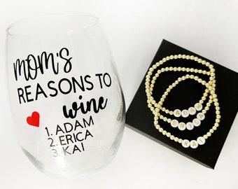 Personalized Mother's Day Gift • Mom Wine Glass • Mom's Reasons to Wine • Birthday Gift for Mom • Funny Wine Glass • Gift for Mom from Kids