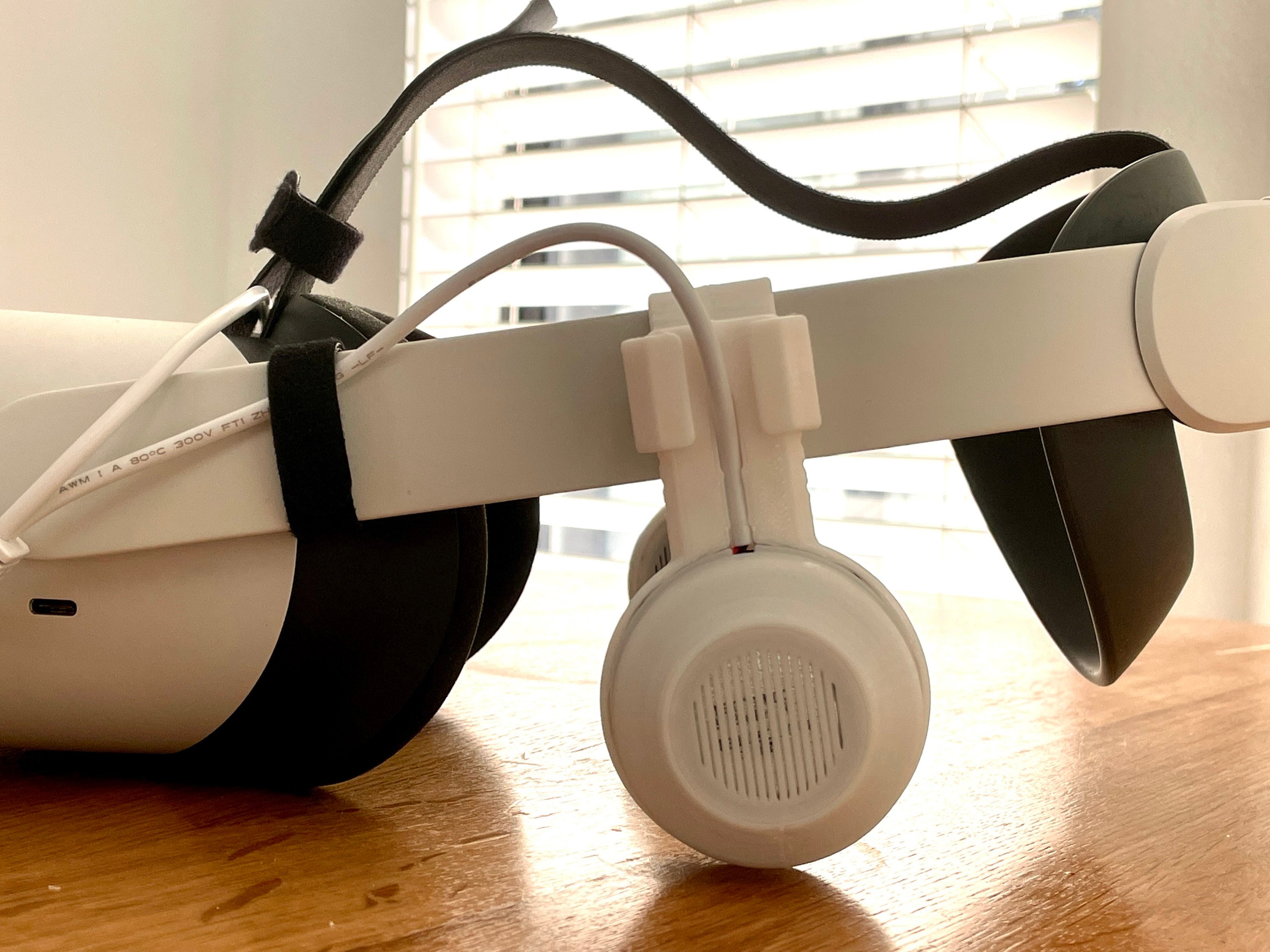 Off Ear Headphones for Quest 2 (Elite Strap) OE1