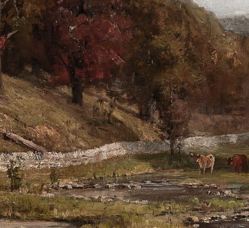 Puede incluir: Una pintura que representa un paisaje rural con un arroyo, un muro de piedra blanca y dos vacas marrones pastando en un campo. La escena se desarrolla en una zona boscosa con exuberante vegetaci&oacute;n verde y una colina en la distancia.