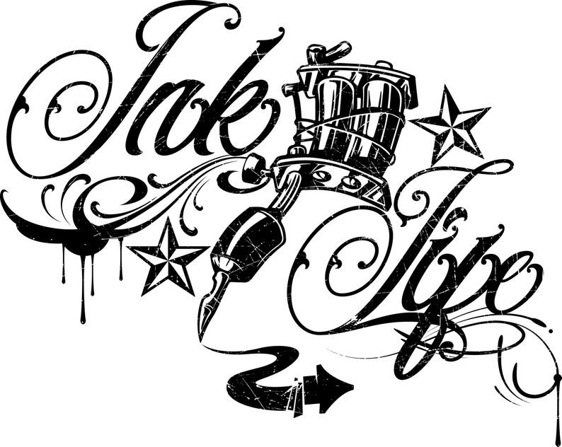 Op de afbeelding: Zwart-witte illustratie van een tatoeagemachine met de woorden "Ink Type" in een gestileerd lettertype. De illustratie bevat een ster en een gespatte inktontwerp.