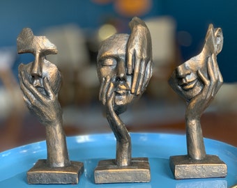 Abstract Face Hand Statue – Black Gold Finish