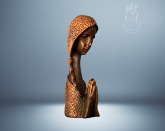 Sacred Serenity: Praying Woman Statue - Inspiring Religious Figurine for Spiritual Reflection and Gifting