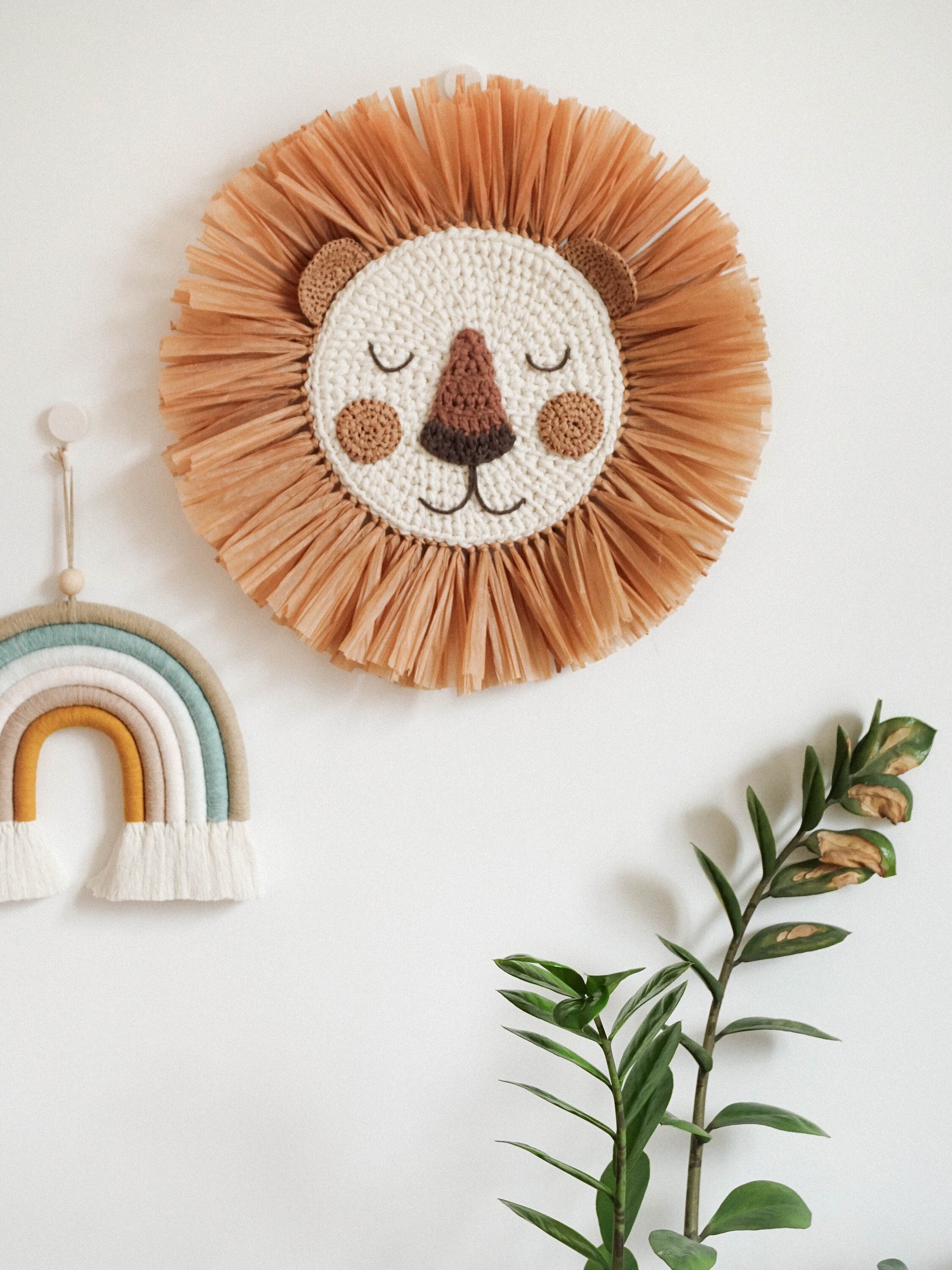 Lion Face Raffia Wall Hanging, Safari Jungle Theme Nursery, Crochet Lion Head Boho Nursery Decor