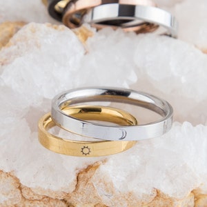 Anillos de pareja de sol y luna, conjunto de anillos personalizados, anillos de pareja de luna y sol delicados, anillo de luna delicado, anillo de sol, conjunto de anillos para mejores amigos imagen 1