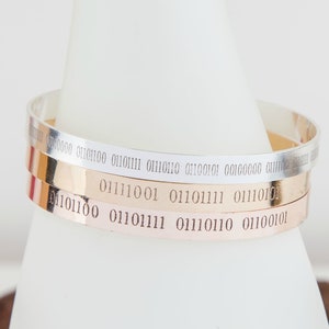 Pulsera personalizada con código binario: mensaje secreto grabado, regalo geek imagen 2
