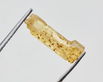 Natural Imperial Topaz Rough: 3.30Cts Raw Gemstone, Brazil Origin