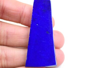 Losa de lapislázuli azul real: gema de grado AAA para la fabricación de joyas.