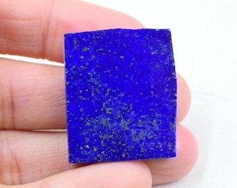 Losa de lapislázuli azul real: lámina de gema con puntos de pirita.