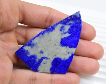 Rara losa de lapislázuli azul real con figura: rebanada afgana en bruto (65 x 41 x 6 mm)