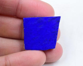 Losa de lapislázuli azul real, hojuelas de oro, para la fabricación de joyas.