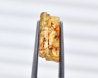2.1Cts Raw Imperial Topaz: Natural Yellow Gemstone Flakes (3X5X12MM)
