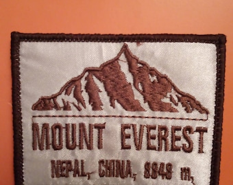 Mount Everest Nepal Mountain Adventurer (Badge) 8cm Patch