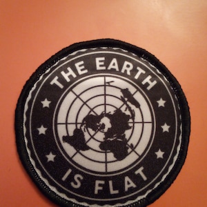 7 "Groot De aarde is plat NASA ligt platte aarde samenzwering patch badge