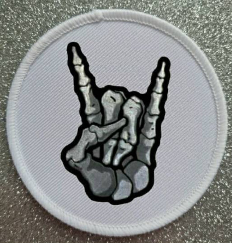 Insignia de parche Devil Horns de 3 pulgadas imagen 1