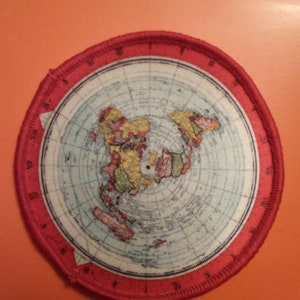 De aarde is plat NASA ligt plat Earth Conspiracy 8 cm patch-badge