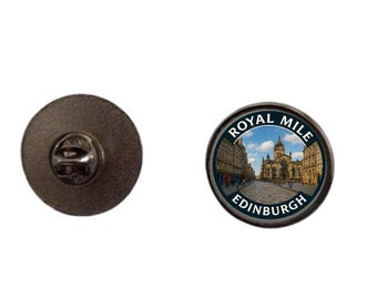 2.4cm The Royal Mile Edinburgh Scotland  Pin Badge