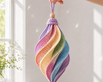 Wzór na wiatraczek szydełkowy w formacie PDF, 8-panelowa dekoracja wisząca Aurora Twist, pastelowa ozdoba ogrodowa, cyfrowy plik PDF do pobrania z szydełkowego spirali