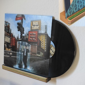 Handgemachtes Vinyldisplay aus Skateboards & Kirscholz | Schallplatten Wandhalterung für 12&quot; LP Cover | Vinyl Deko