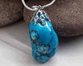 Turquoise Pendant Necklace, Gift for Women, Gemstone Necklace, Girlfriend gift raw Stone Pendant. Turquoise Necklace for woman