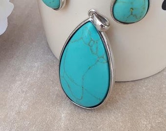 Sleeping Beauty Turquoise Jewelry Set: Silver Pendant Necklace & Earrings