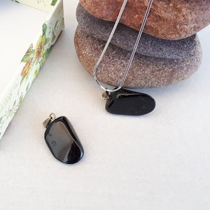 Black Tourmaline pendant necklace / Raw Black Tourmaline necklace. crystal jewelry, raw Black Tourmaline necklace for protection & balance
