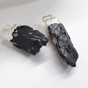 Tourmaline pendant necklace- Black Tourmaline necklace crystal jewelry gift- Tourmaline Crystal pendant necklace- Tourmaline pendant for men