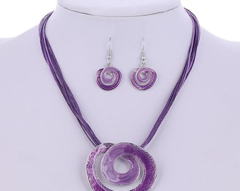 Collar Boho y conjunto de pendientes para mujer / Pendientes Boho morados Regalo de joyería de boda Lariat / Joyería Boho- Collar de boda Boho sexy