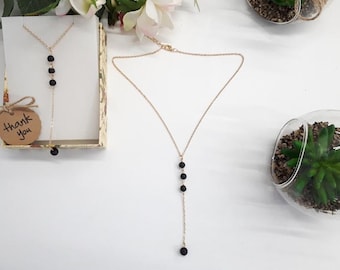 Collar de piedra de lava - Joyería difusora de aceite esencial- Collar curativo de ansiedad / gargantilla / encanto- Joyería motivacional- Cuentas de triángulo de lava y