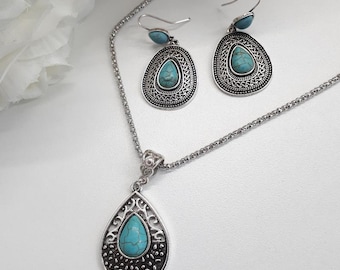 Sleeping Beauty Turquoise // Turquoise Jewelry set // Silver Earrings Silver Necklace // Teardrop Turquoise Pendant Necklace Earrings