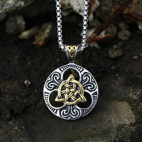 Celtic Knot Pendant / Celtic Knot 