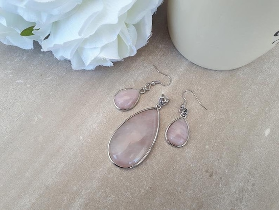 Rose quartz Jewelry gift Set / Rose quartz Pendant Dangle Earrings set / Rose quartz Gemstone / Boho Jewelry / Rose quartz teardrop Necklace
