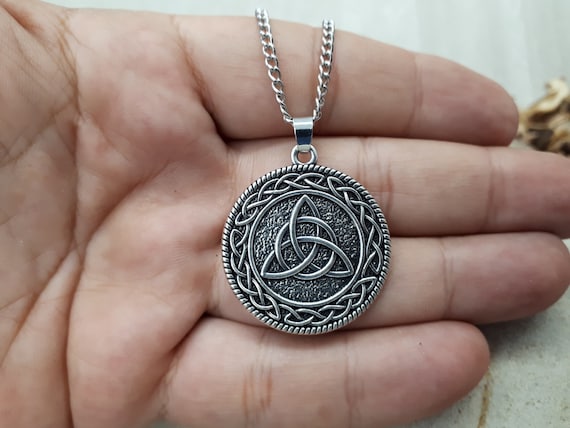 Collar De Nudo De Plata Celta - España