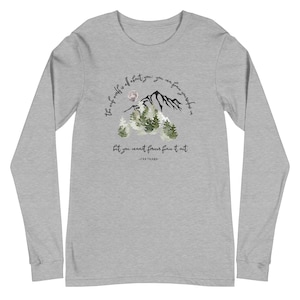 Camiseta unissex de manga comprida JRR Tolkien Citação, The Wide World is All About You LOTR Quote, Lord of the Rings Quote, LOTR Shirt, Hobbit Shirt