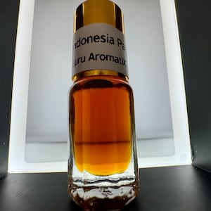 2021 Reines dunkles indonesisches Patchouli ätherisches Öl
