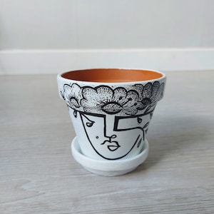 Hand Painted Terracotta Pot. Plant Pot with Face. Abstract Face Painting. Plant Pot with Drainage Hole. Plant Pot and Saucer. House Plants.