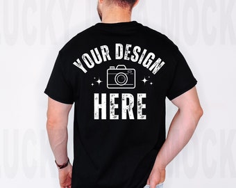 Gildan 5000 Modell für Herren, Gildan 5000 Modell in Schwarz, Gildan 5000 Modell, Modell für männliches Model, Modell für schwarzes Hemd, T-Shirt-Modell, Gildan 5000