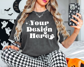 Comfort Colors 1717 Pepper Mockup, Pepper Shirt Mockup, c1717 Pepper Mockup, Model Mockup, Oversized Shirt Mockup, C1717 Mockup, Spooky