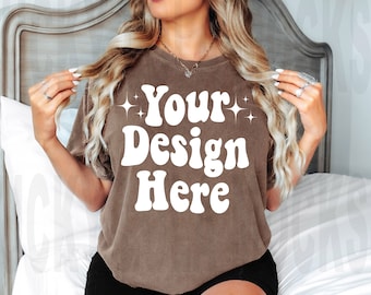 Mockup Comfort Colors 1717 Espresso, Mockup modello, Mockup C1717 Espresso, Mockup camicia oversize, Mockup maglietta, Mockup Comfort Colors